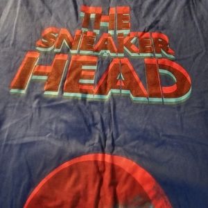 Men sneaker head shirt size 2XL